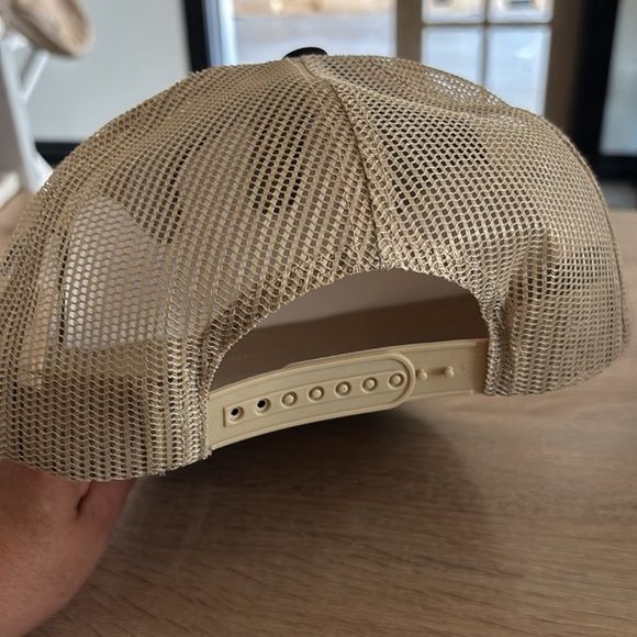 Marijuana logo hat - Picture 2 of 2